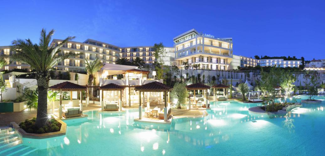 HIDDEN GUEST: Hotel Amfora Grand Beach Resort