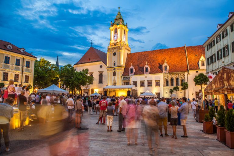 FACE2FACE: Bratislava vs. Krakow