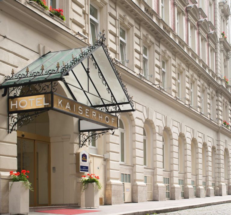 Almost 2,000 Best Western Hotels Awarded by TripAdvisor