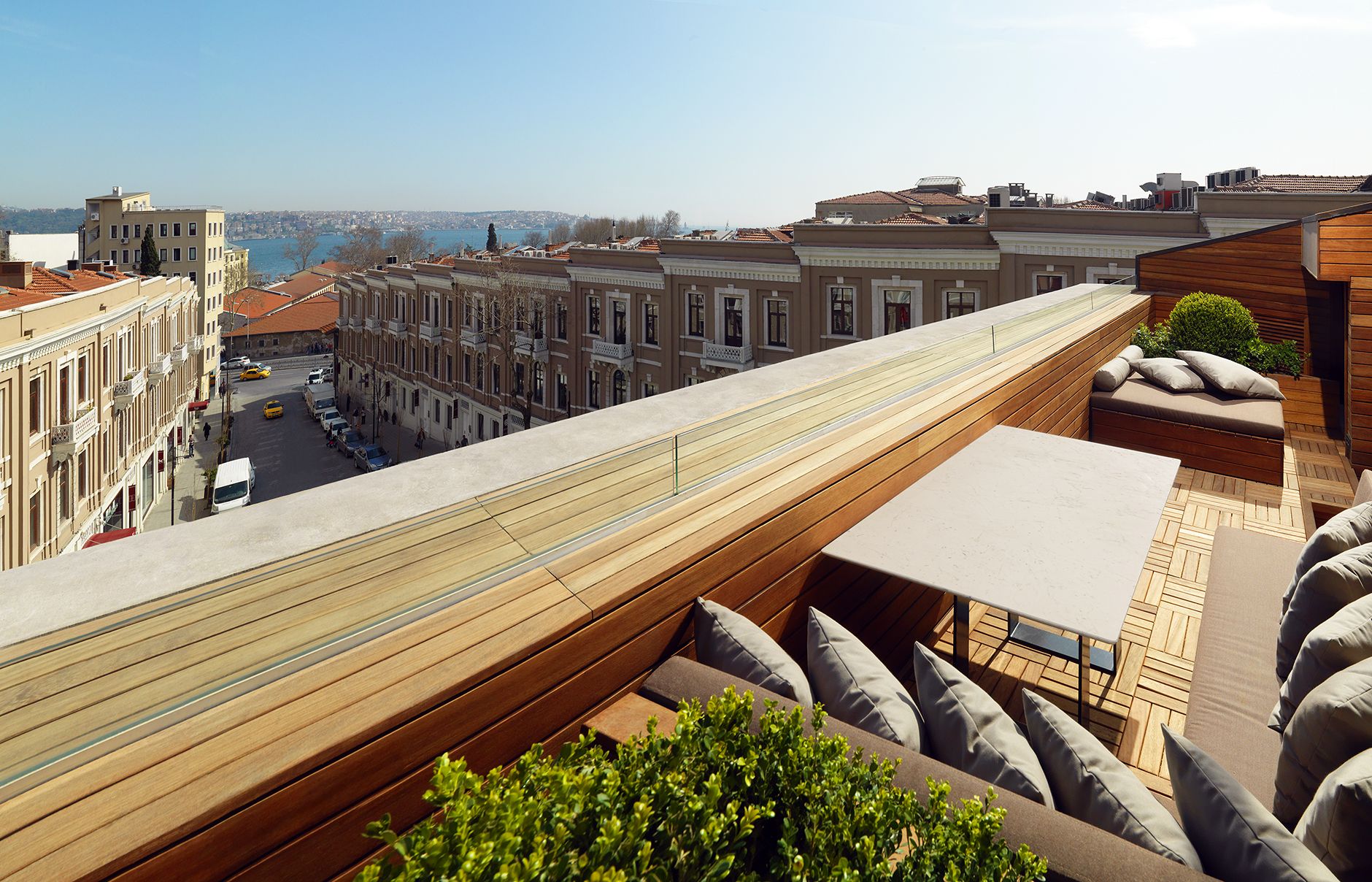 w-istanbul