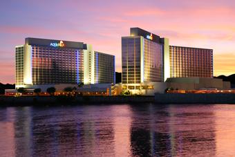 1010346_w340 Aquarius Hotels