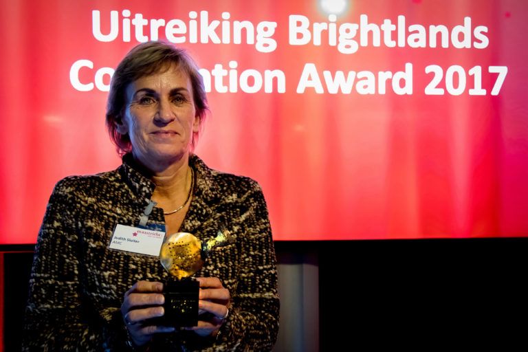 Presentation of Brightlands Convention Award 2017