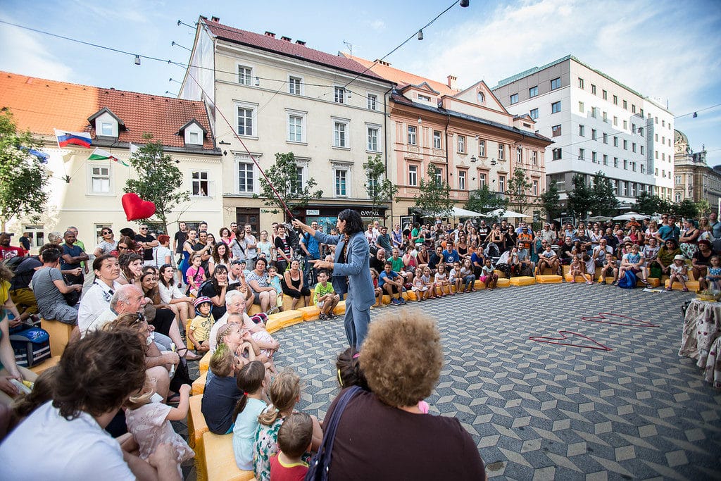 ana_desetnica_street_art_festival_ljubljana