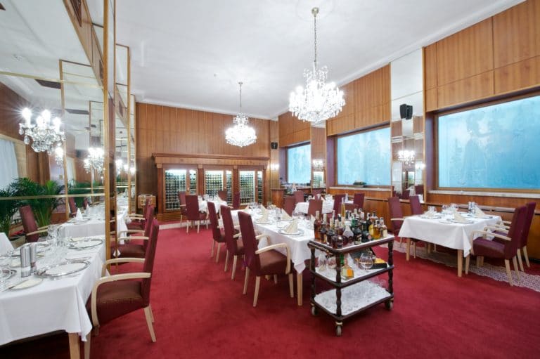 Meet and eat in Devin Hotel in Bratislava