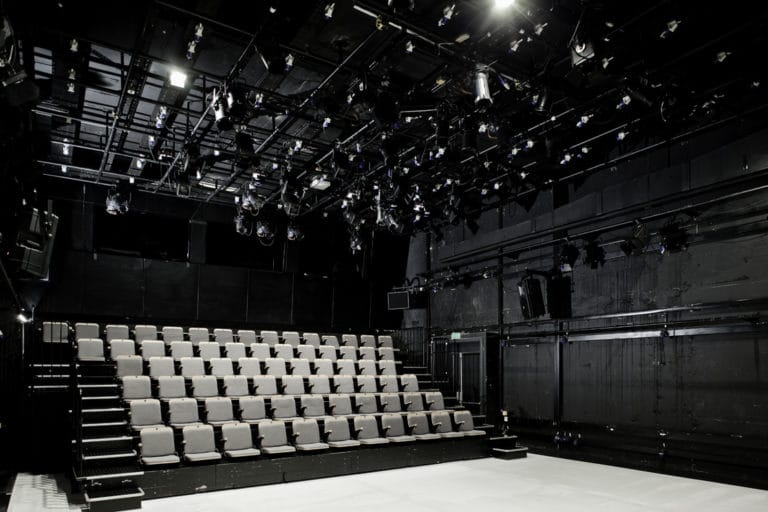 SPECIAL VENUE: A box which is out-of-the-box