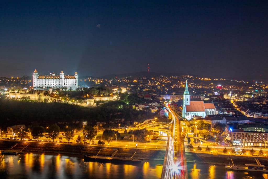 bratislava-slovakia-night-panorama-castle