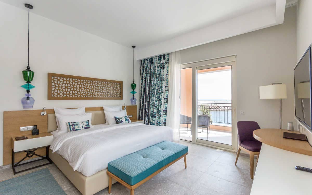 chedi_lustica_bay