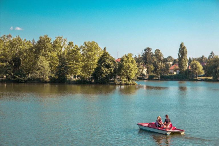 INCENTIVE: Canoeing on the Boating Lake