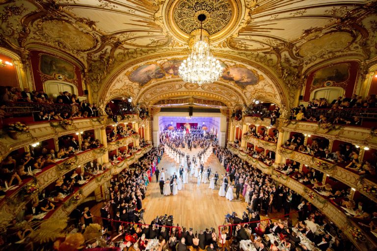 22nd Graz Opera Ball “Opernredoute”