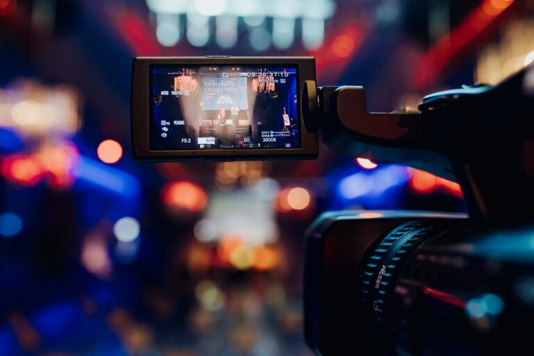 Organising a HYBRID event? Here are important things to keep in mind