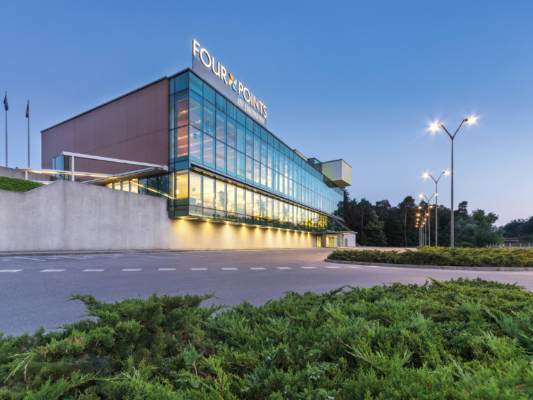 HIDDEN GUEST: Four Points by Sheraton Ljubljana Mons