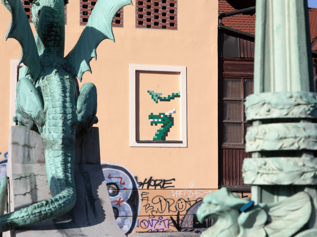 space invaders dragon