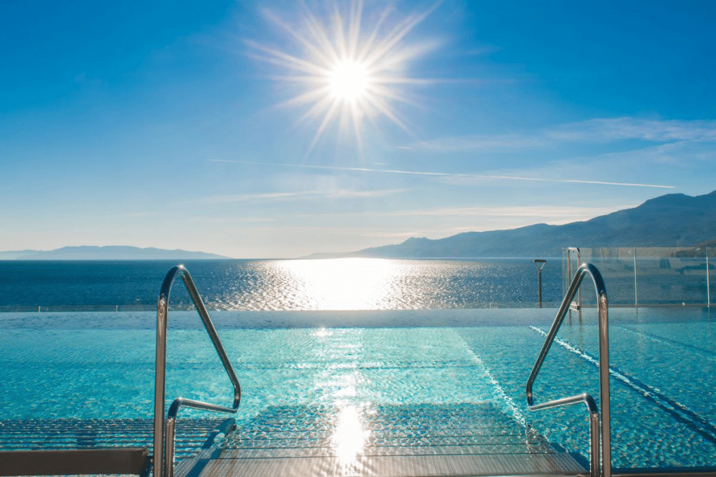 hotel_rijeka_costabella_beach