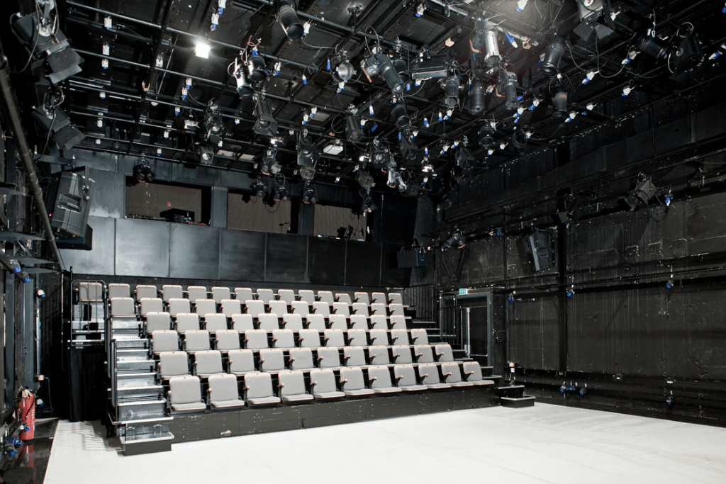dusa_pockaj_hall dusa_pockaj_hall