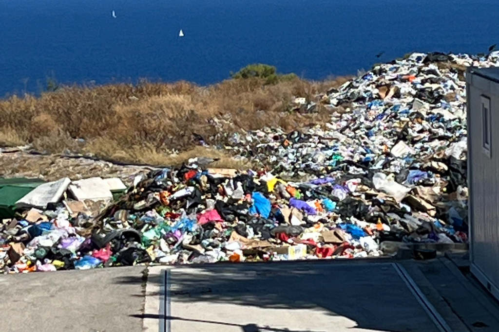 greenwashing_waste