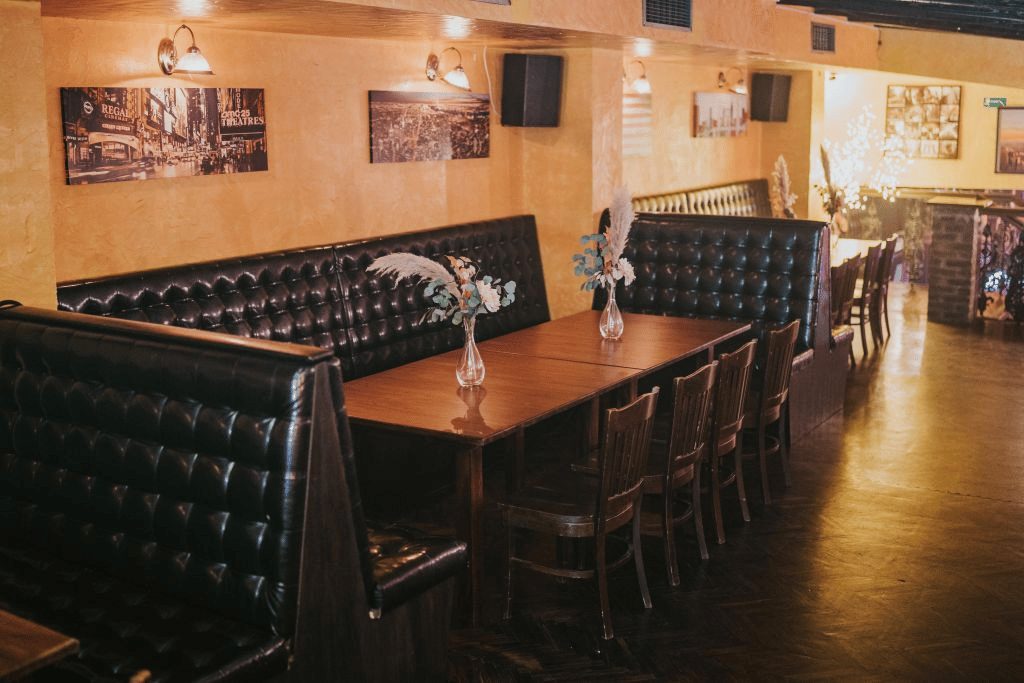 pub_hall_zagreb